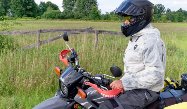 how-do-i-choose-a-motorcycle-rain-gear