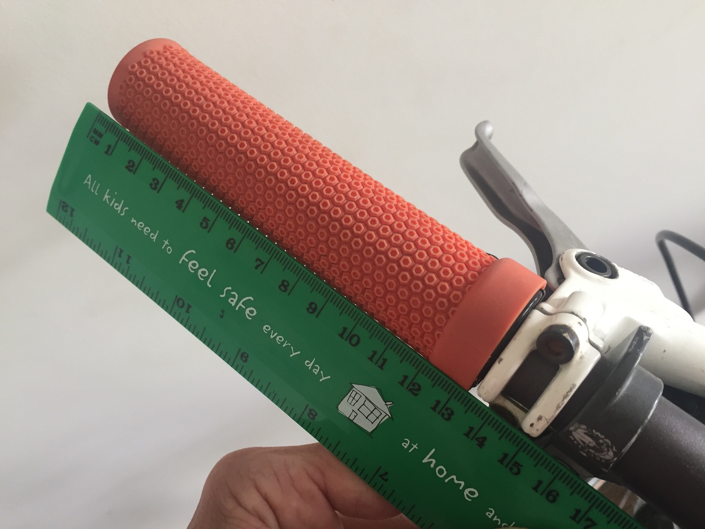 How Do I Know My Motorcycle Grip Size?