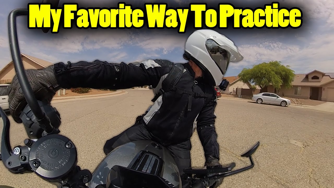 How Do You Swerve Correctly On A Motorcycle?