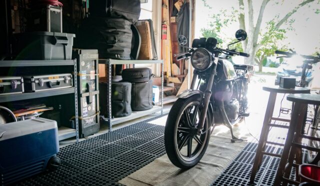 should-you-cover-your-motorcycle-every-night