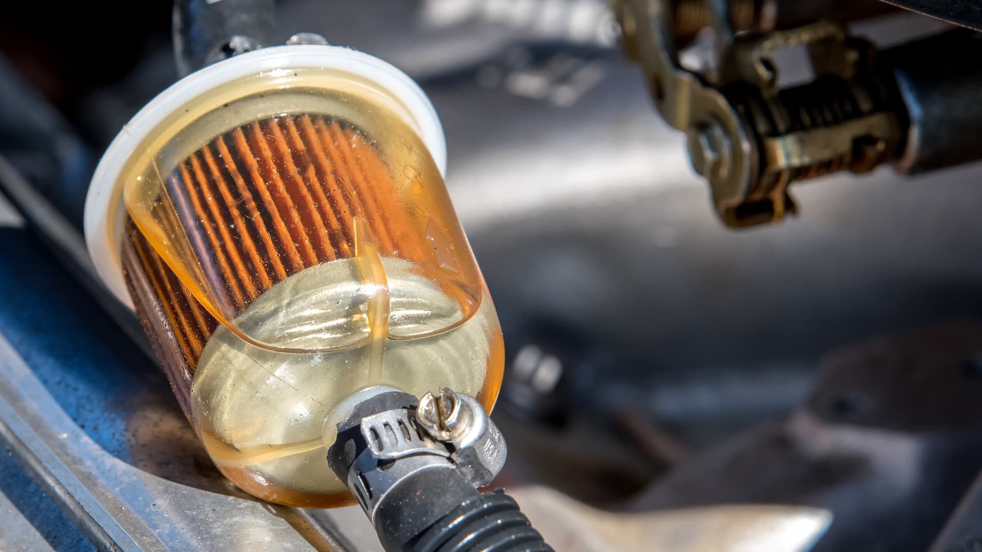 What Are Symptoms Of A Bad Fuel Filter In A Motorcycle?